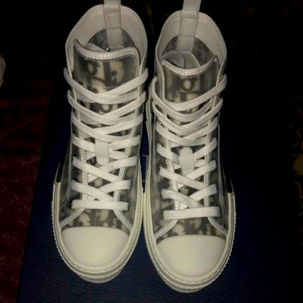 Dior B23